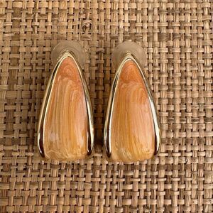 Napier‎ Vintage Gold Tone Peach Enamel Leverback Dangle Earrings Retro